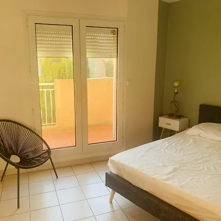Maison De 3 Chambres A A 800 M De La Avec Vue Sur La Jardin Clos Et Wifi Semesterbostad